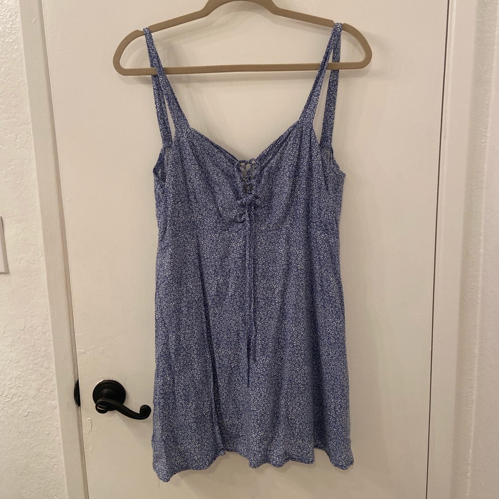 Mini blue and white flower flowy dress